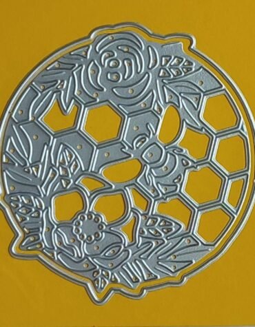 Set of 2 Bee Themed Dies